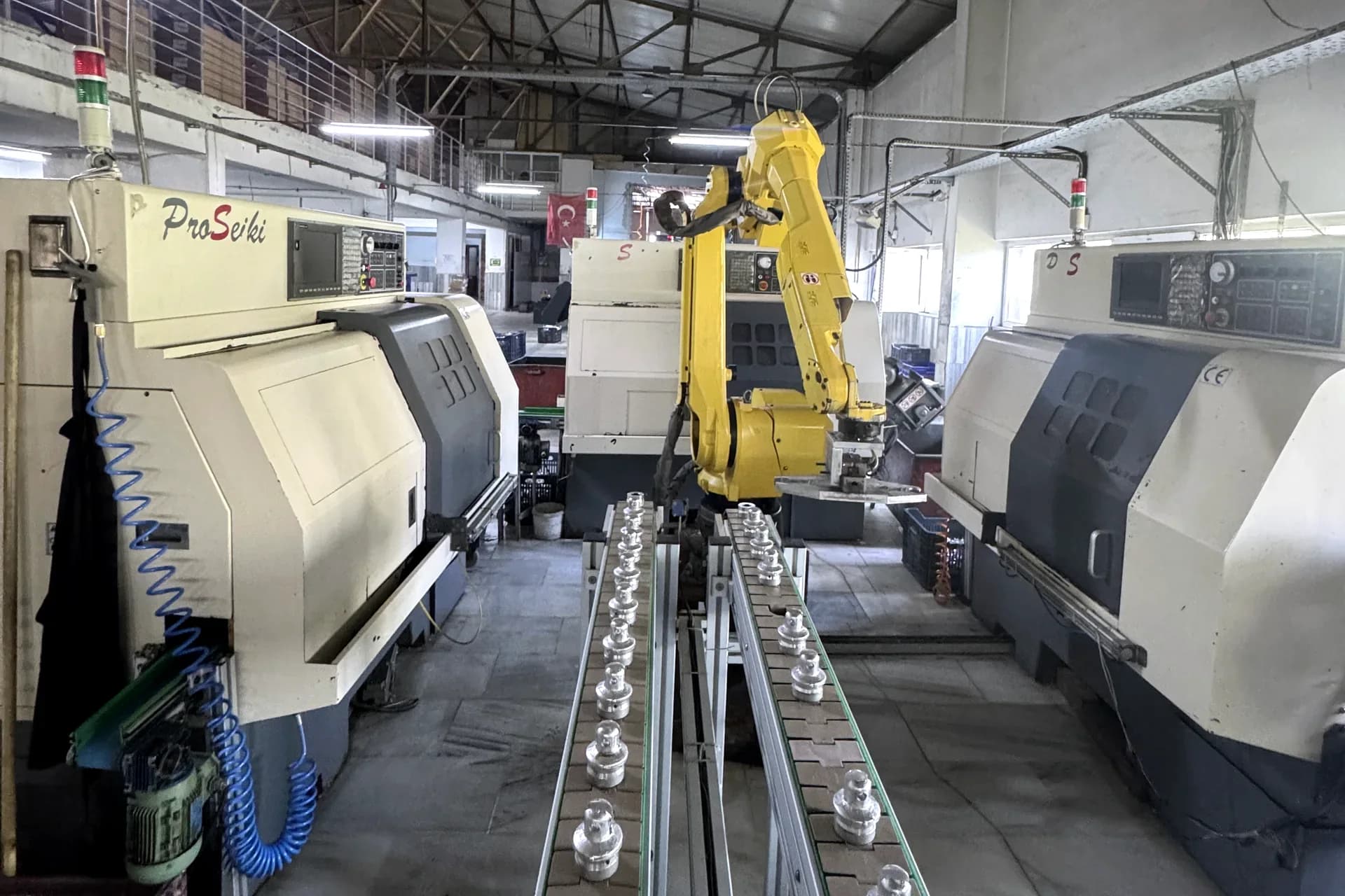 Censa Alüminyum'un Gebze'deki tesisinde robotlu CNC üretim hattı